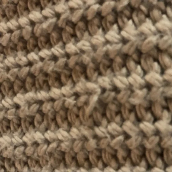 H&M Chunky Knit Beige Turtleneck Sweater - Picture 10 of 10